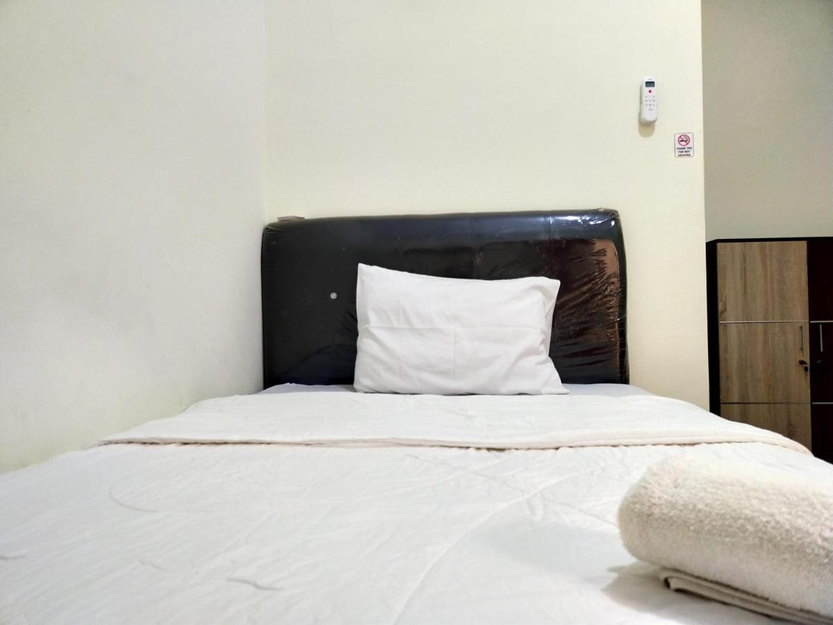Homestay Danesti Syariah Near Bandara Sultan Hasanuddin Makassar Exterior photo
